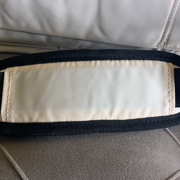 Weekender Bags for Women Personal Item Travel Duffel Shoulder Bag  NWOT - Picture 5 of 12